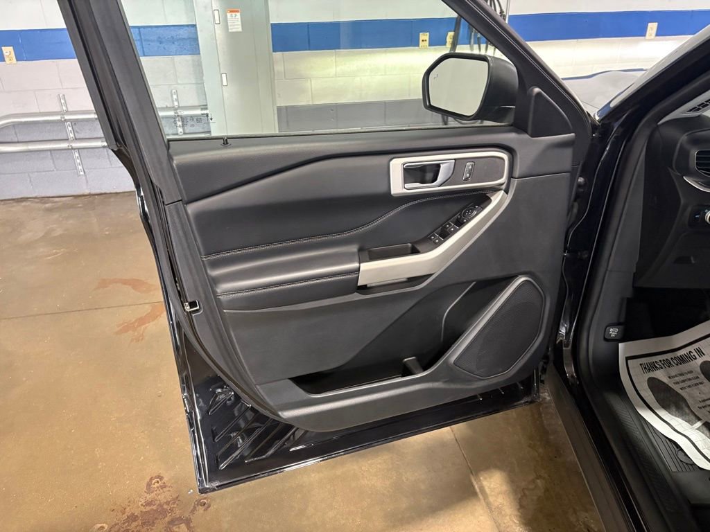 New 2026 Ford Explorer Active w/ Active Comfort Package image 18