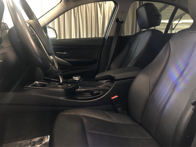Used 2015 BMW 328i Sedan RWD image 9