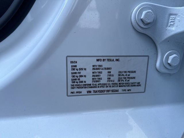 Used 2024 Tesla Model Y Performance image 29