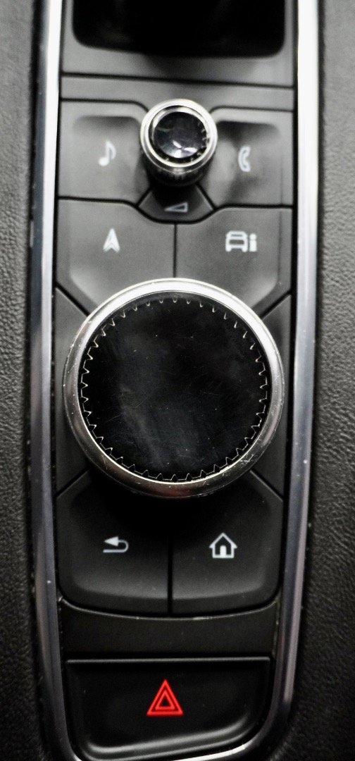 Used 2022 Cadillac Escalade ESV Premium Luxury AWD/4WD image 25