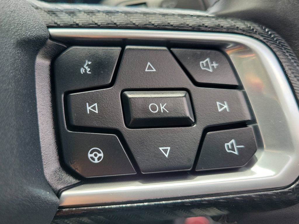 Used 2025 Ford Mustang Premium image 31