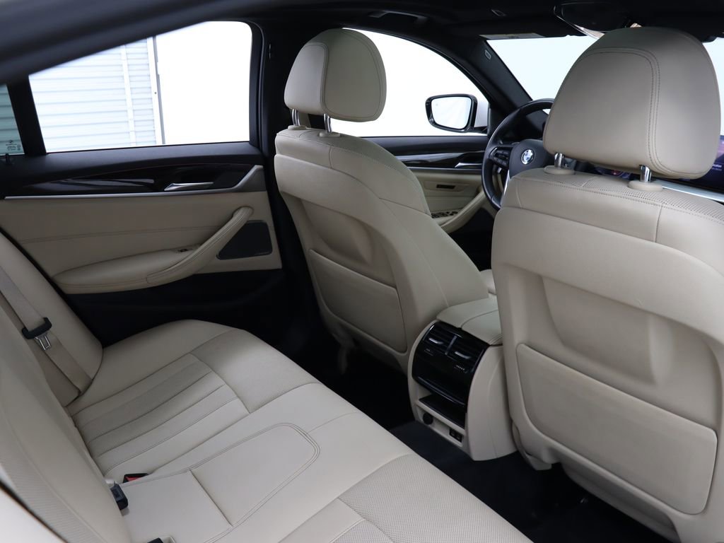 Used 2021 BMW 530i w/ Premium Package RWD image 33