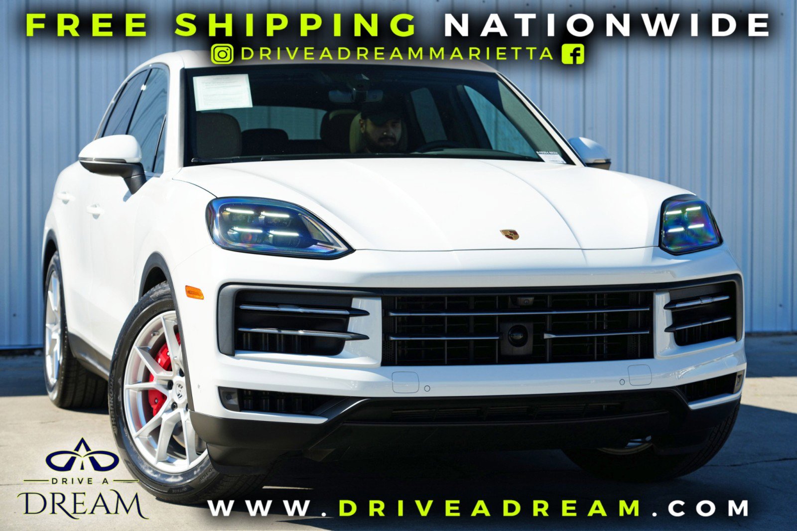 Used 2025 Porsche Cayenne S w/ Premium Package Plus image 2