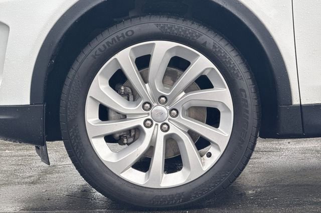 Used 2023 Land Rover Discovery Sport S image 33