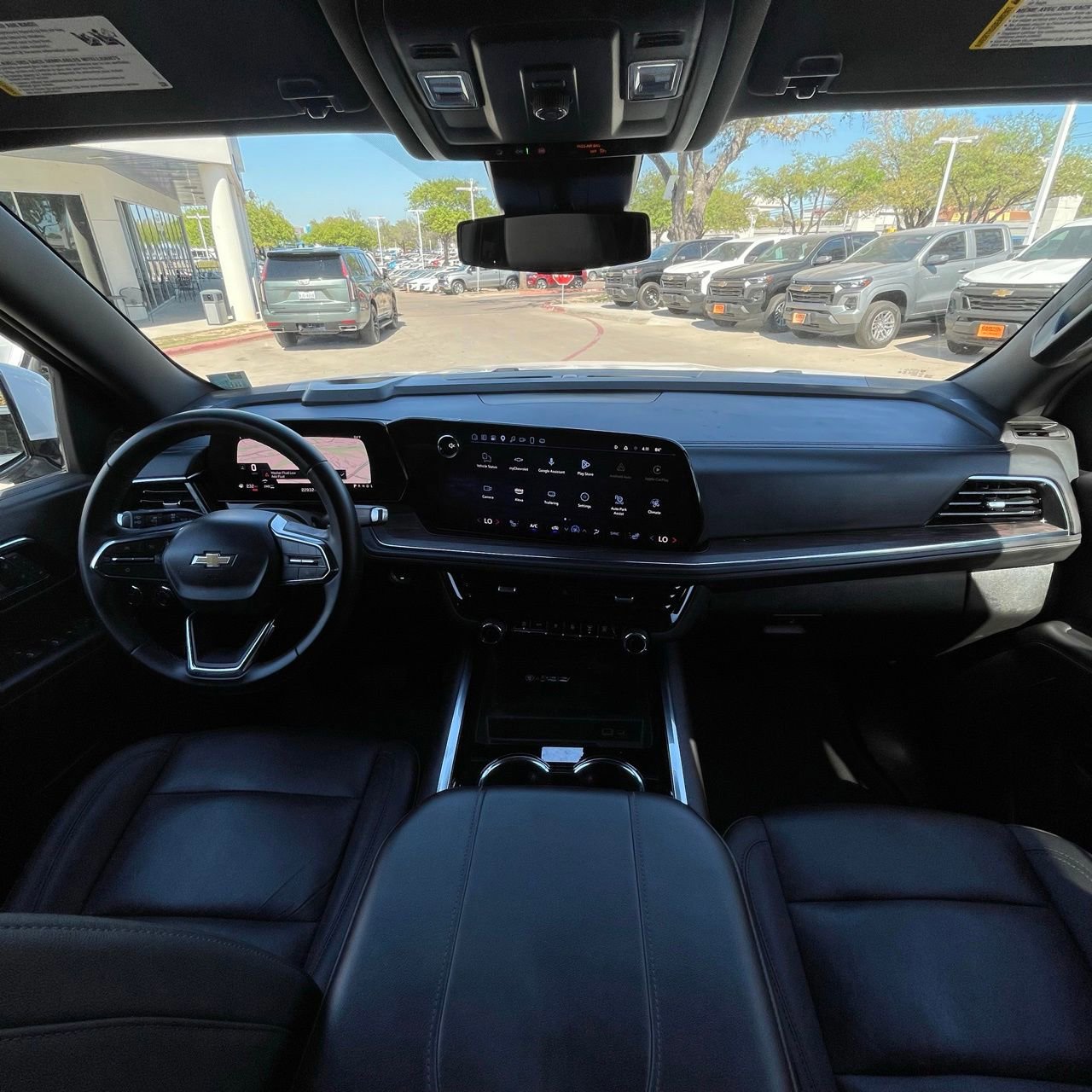 Used 2025 Chevrolet Tahoe LT image 11