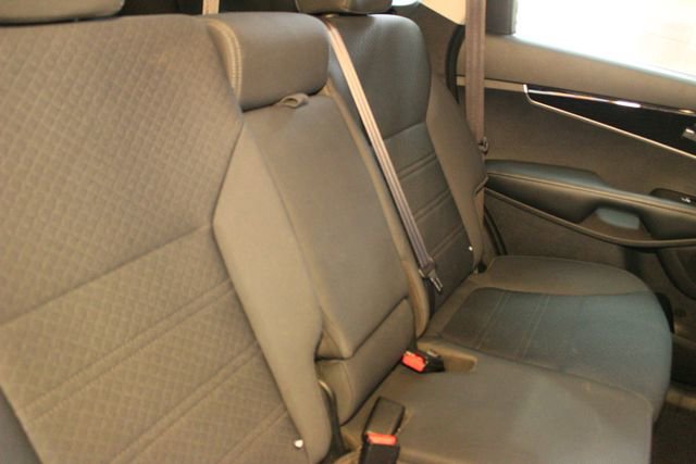 Used 2020 Kia Sorento L FWD image 14