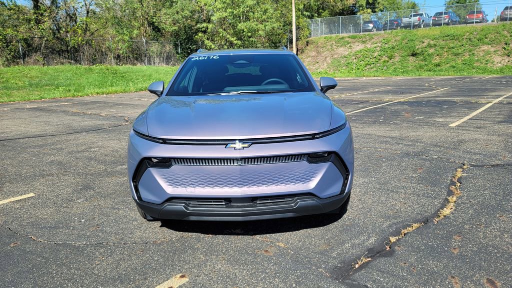 New 2026 Chevrolet Equinox EV LT image 4