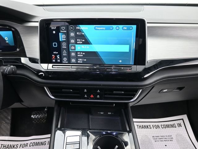 Used 2024 Volkswagen Atlas Cross Sport SE image 16