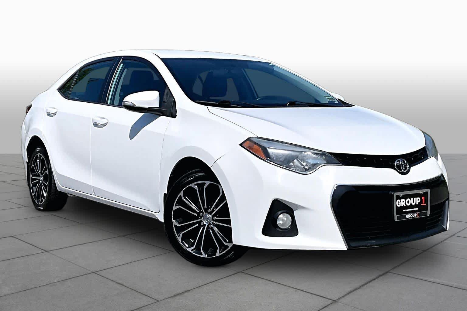 Used 2015 Toyota Corolla S FWD image 3