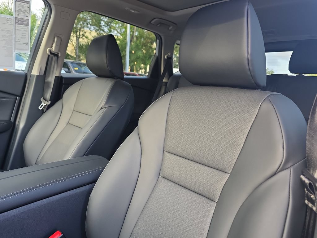 New 2026 Nissan Rogue Dark Armor FWD image 19