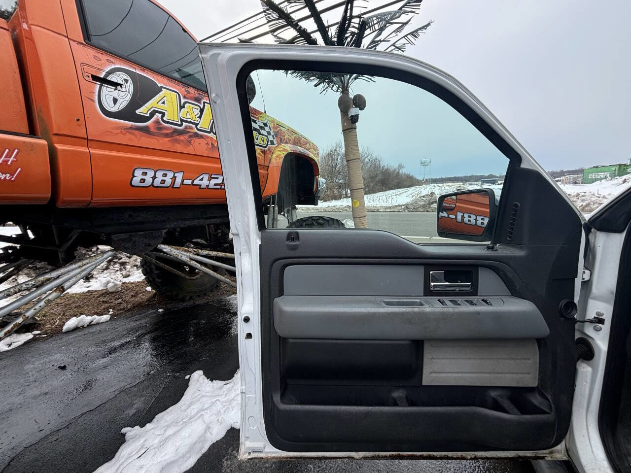 Used 2012 Ford F150 XLT AWD/4WD image 15