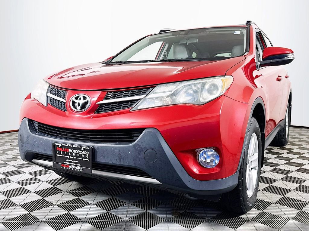Used 2013 Toyota RAV4 XLE image 3