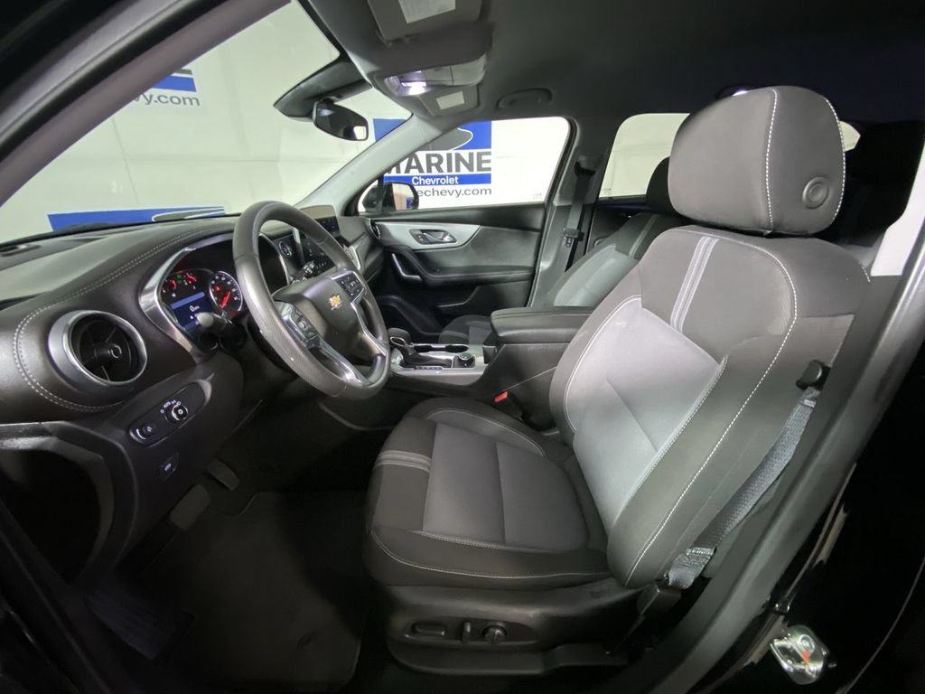 Used 2025 Chevrolet Blazer LT FWD image 24