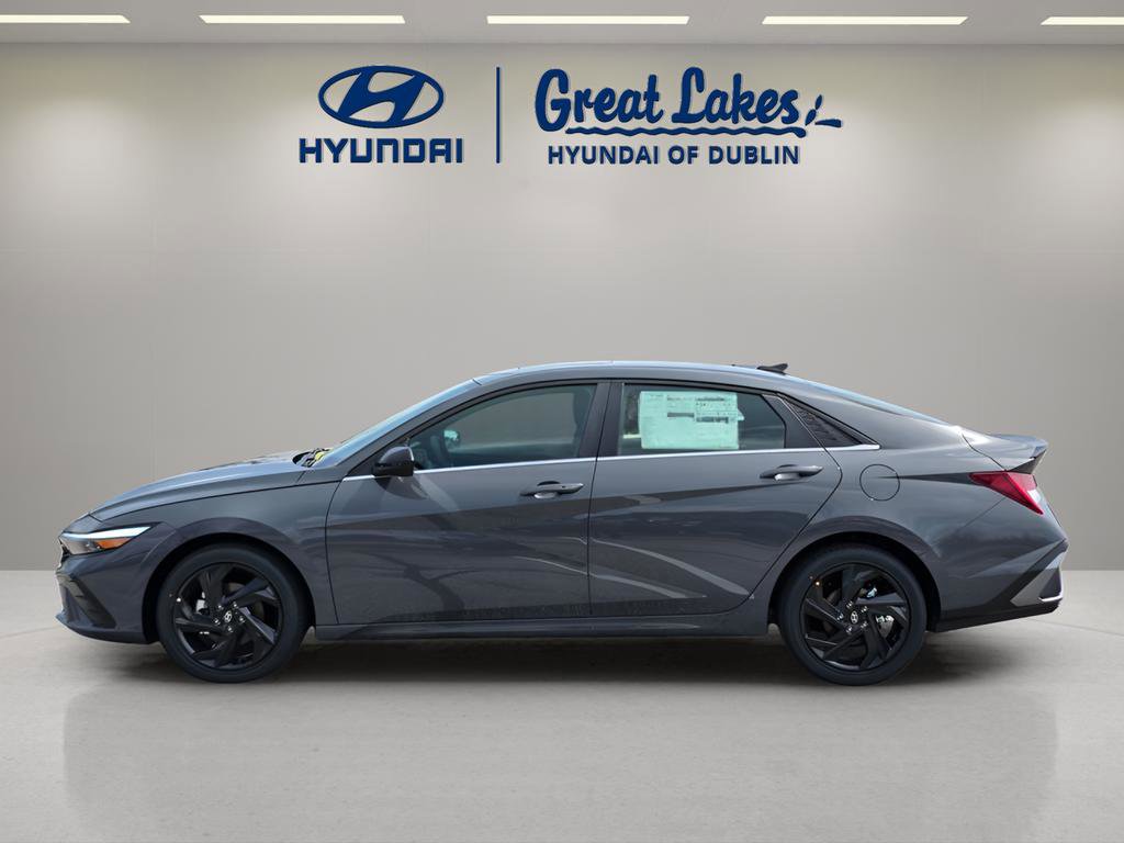 New 2026 Hyundai Elantra SEL Sport Premium FWD image 2