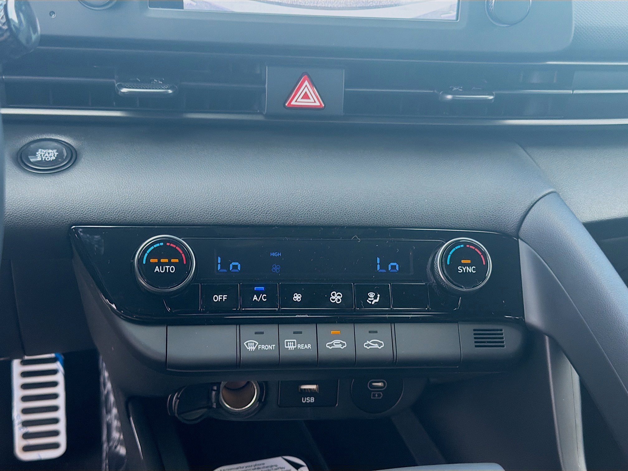 New 2026 Hyundai Elantra Sport FWD image 12