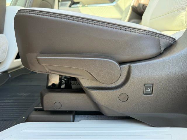 Used 2024 GMC Acadia Denali w/ Super Cruise Package image 53