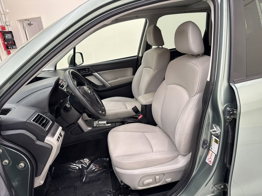 Used 2016 Subaru Forester 2.5i Premium w/ Popular Package #1 AWD/4WD image 13