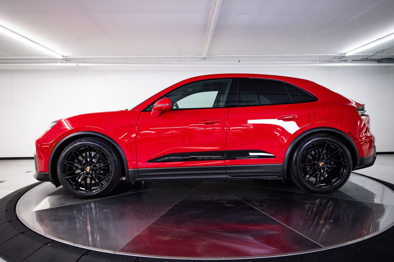 New 2026 Porsche Macan GTS Electric AWD/4WD image 2