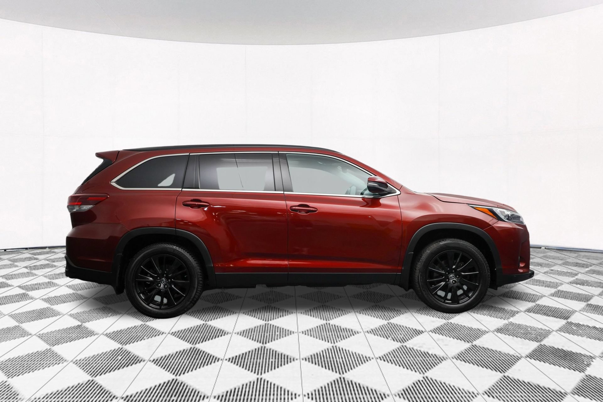 Used 2019 Toyota Highlander SE AWD/4WD image 47