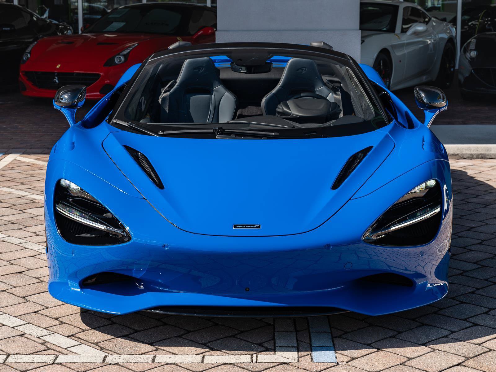Used 2024 McLaren 750S Spider RWD image 31