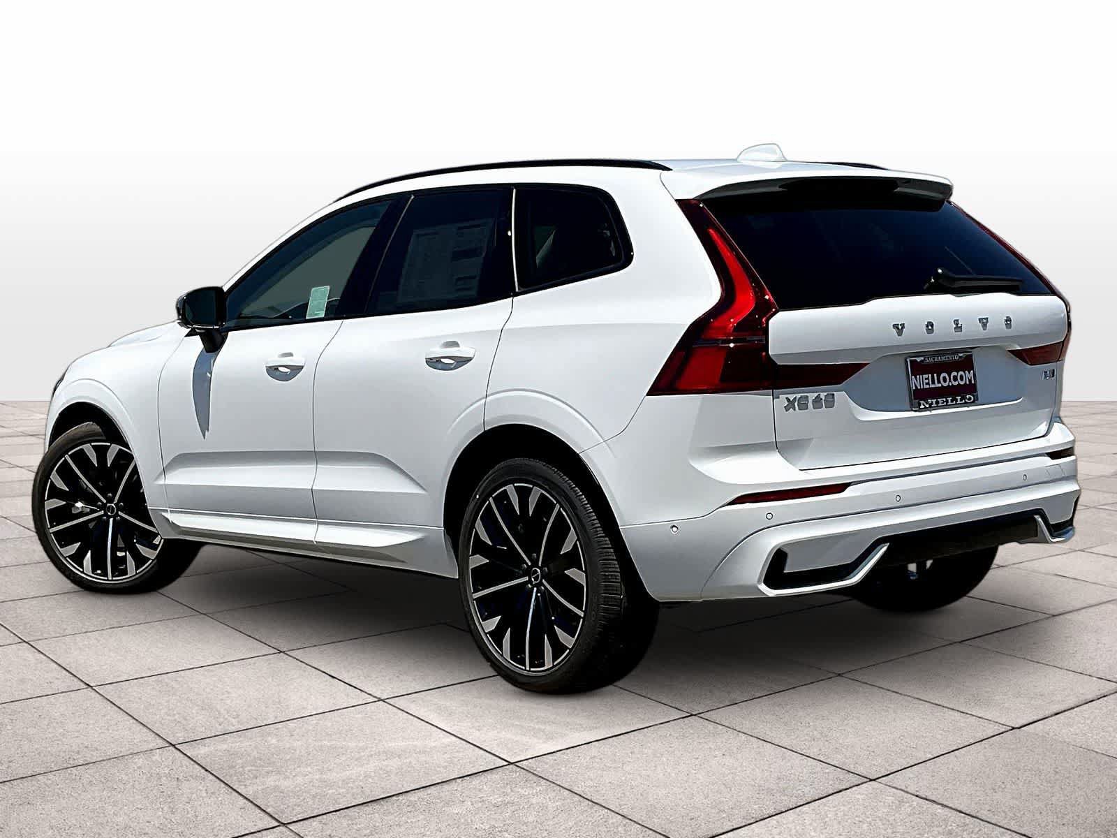 New 2026 Volvo XC60 B5 Ultra w/ Climate Package AWD/4WD image 2