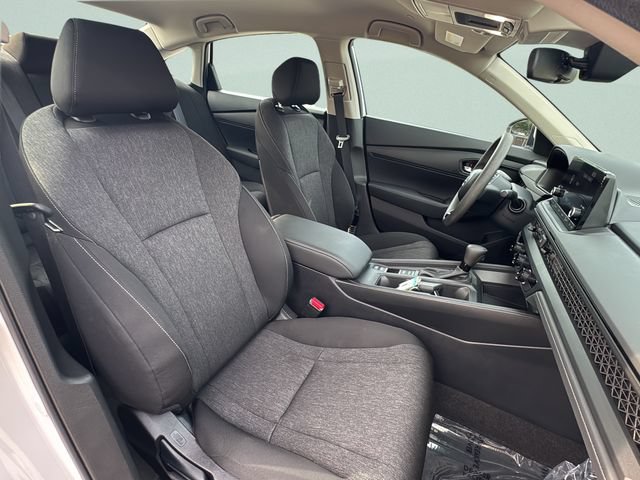 Certified 2025 Honda Accord LX image 18