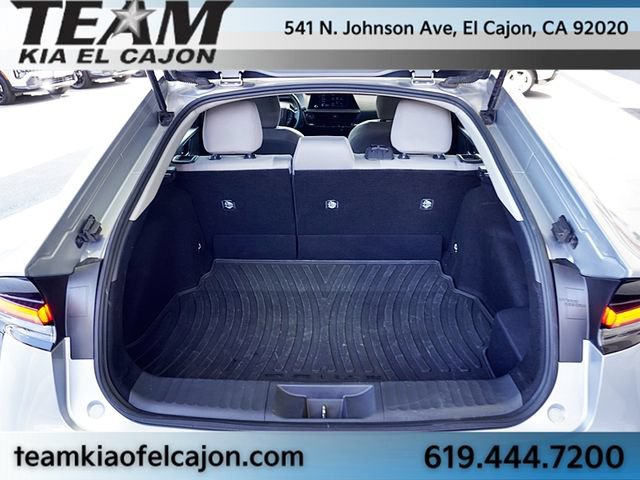 Used 2025 Toyota Prius LE FWD image 15