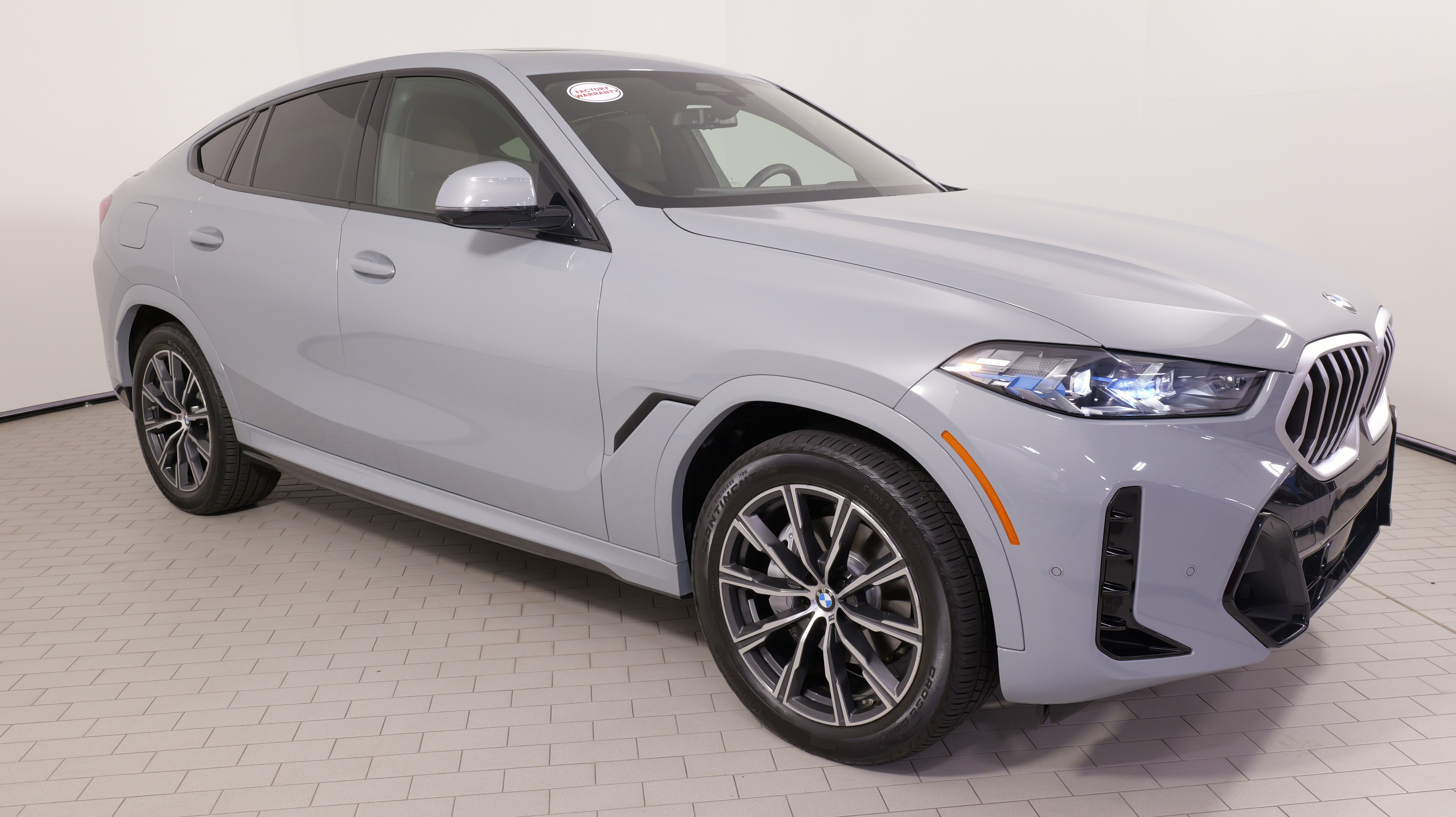 Used 2026 BMW X6 xDrive40i AWD/4WD image 7