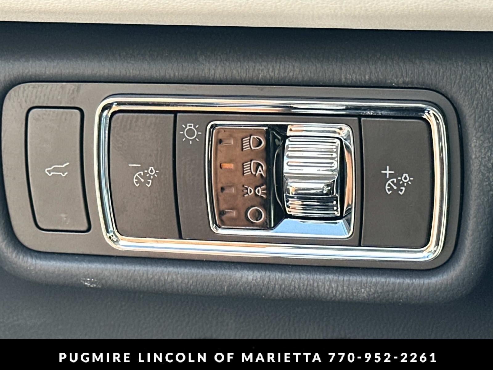 New 2026 Lincoln Aviator 2WD w/ Jet Appearance Package image 32