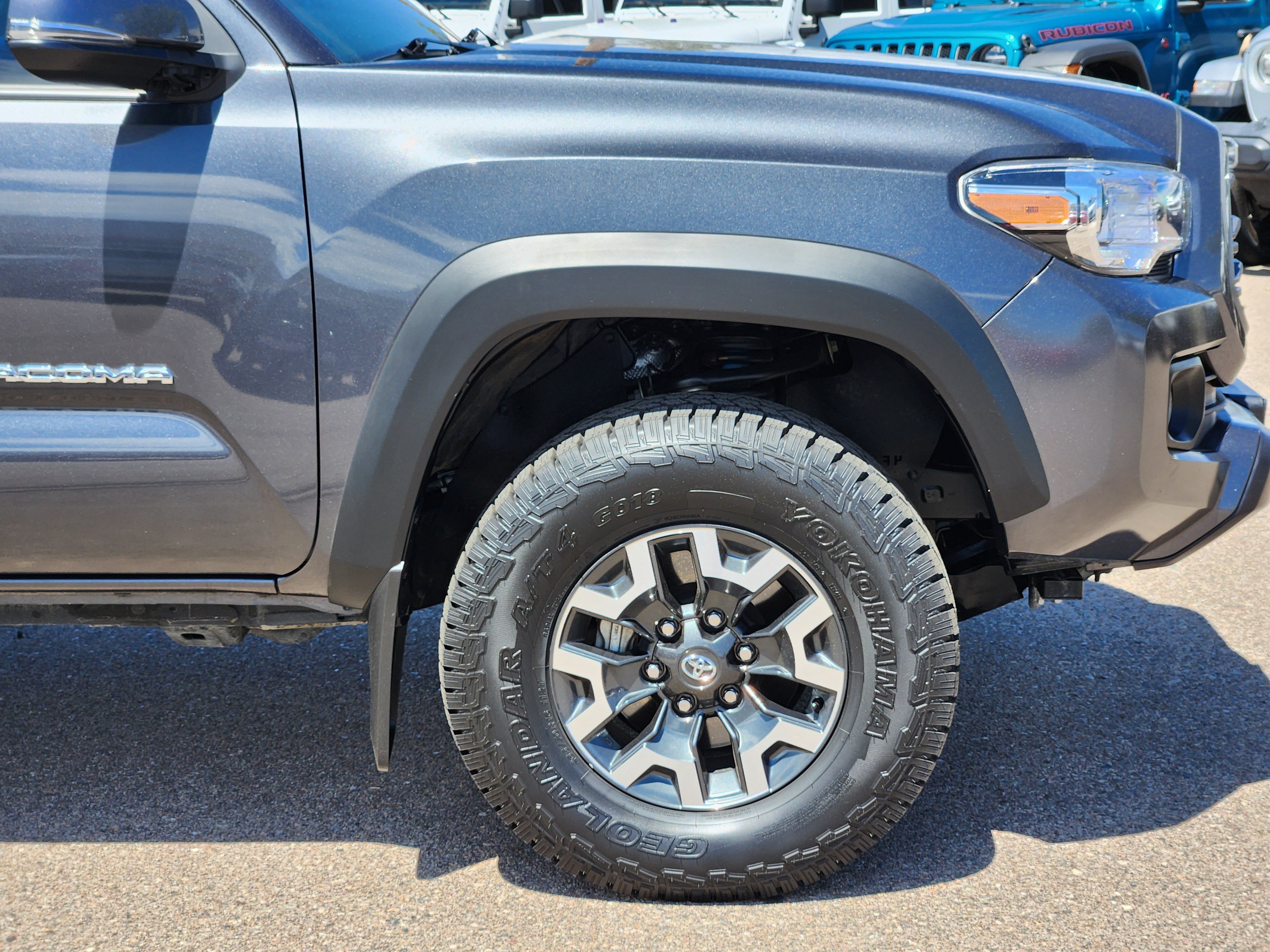 Used 2023 Toyota Tacoma TRD Off-Road AWD/4WD image 7