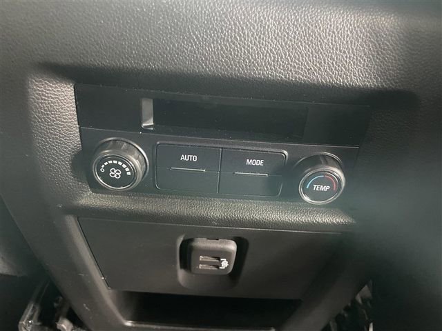 Used 2021 Chevrolet Traverse LT AWD/4WD image 30