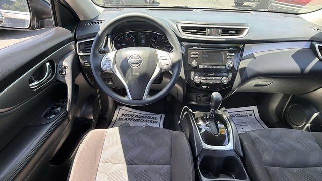 Used 2016 Nissan Rogue SV AWD/4WD image 13