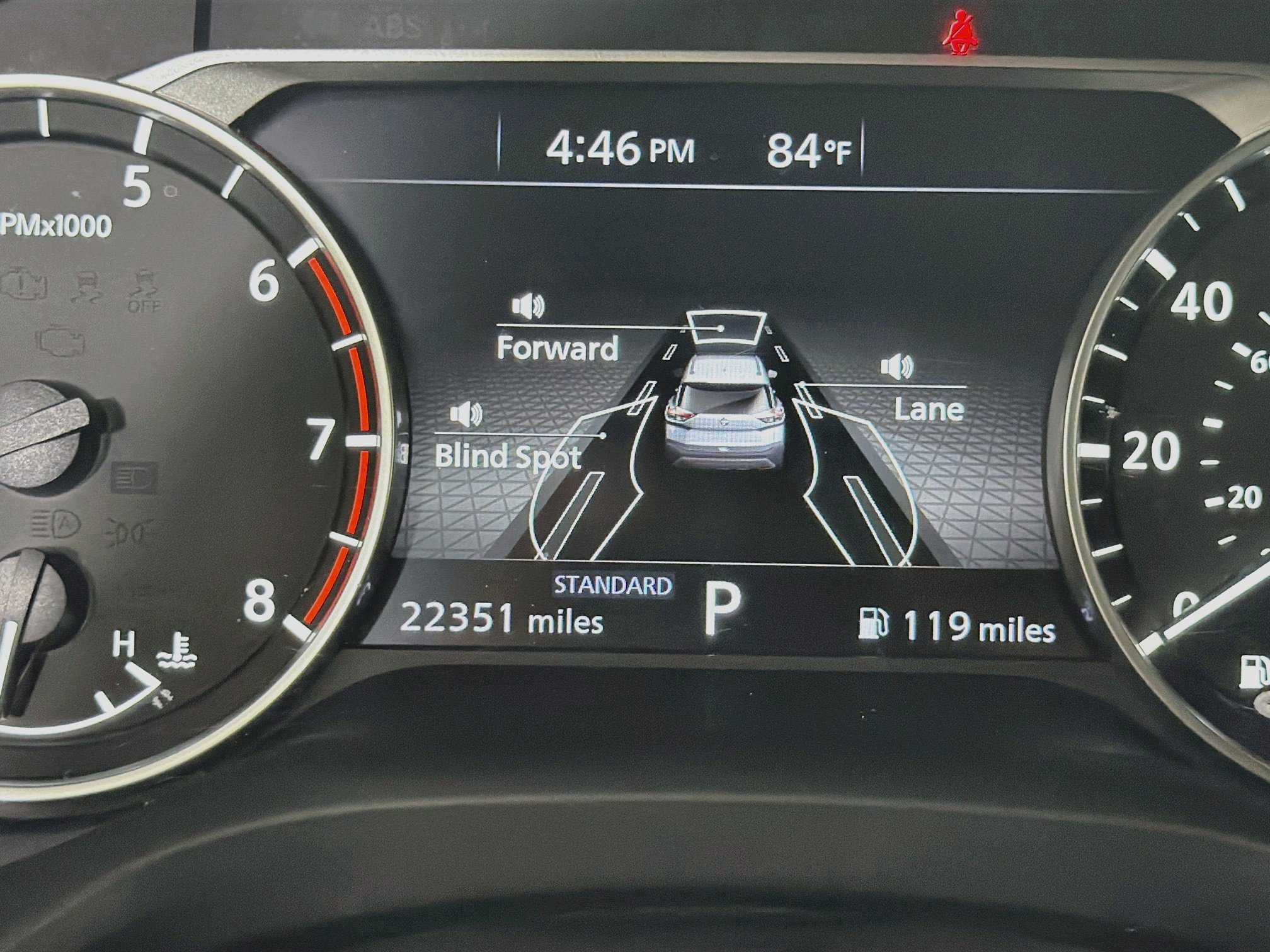 Used 2023 Nissan Rogue SV FWD image 18