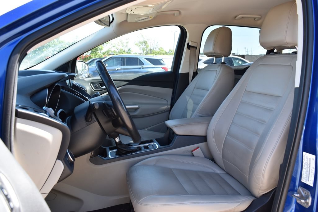 Used 2017 Ford Escape Titanium FWD image 7