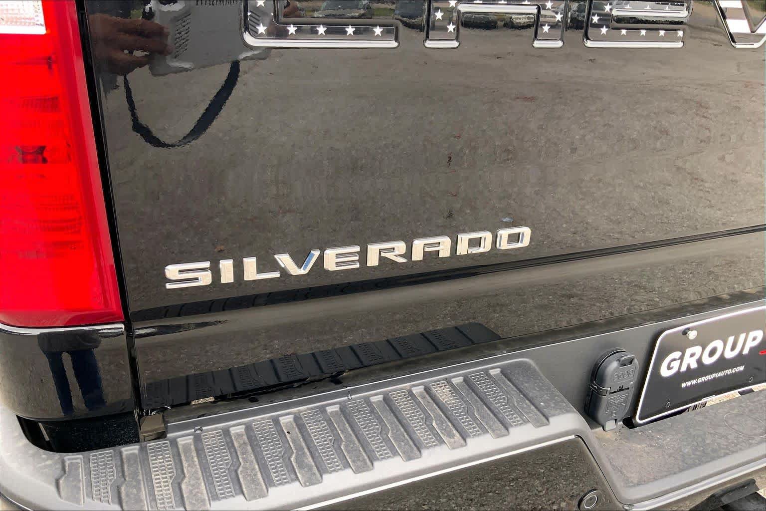 Used 2026 Chevrolet Silverado 2500 Custom w/ Custom Value Package AWD/4WD image 10