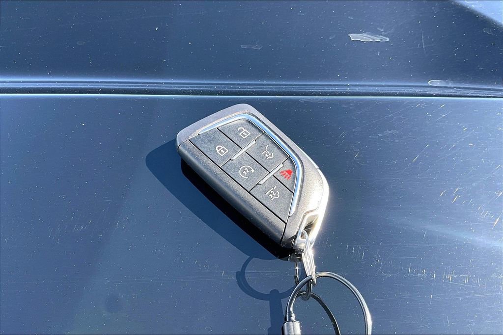 Used 2024 Cadillac Escalade Premium Luxury image 10