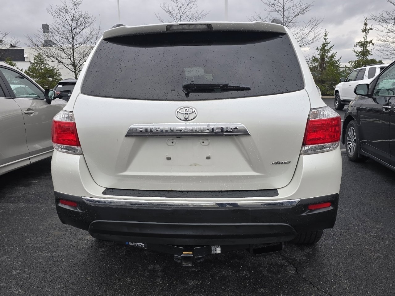 Used 2011 Toyota Highlander SE w/ Tow Pkg image 6