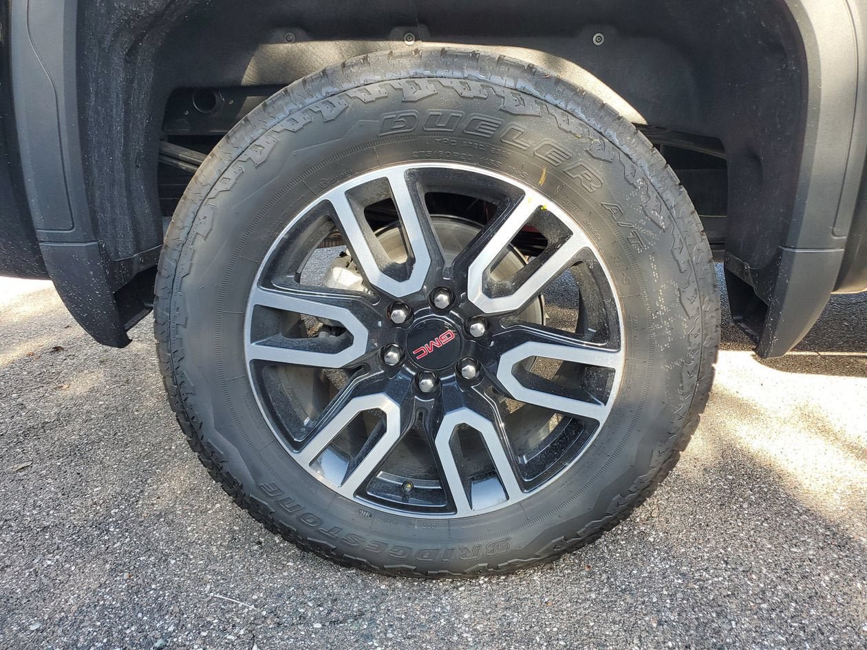 New 2026 GMC Sierra 1500 AT4 w/ AT4 Premium Package AWD/4WD image 6