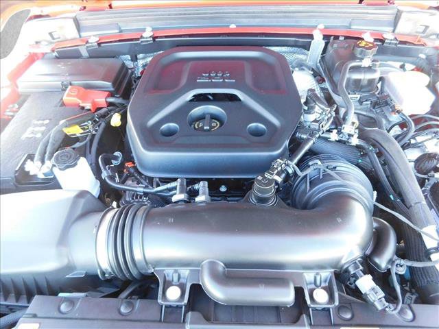 Used 2025 Jeep Wrangler Sahara image 23