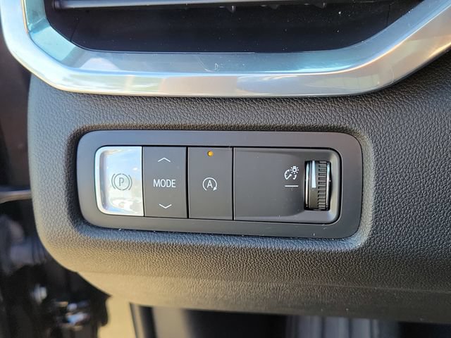Used 2026 GMC Acadia Elevation w/ Elevation Premium Package FWD image 21