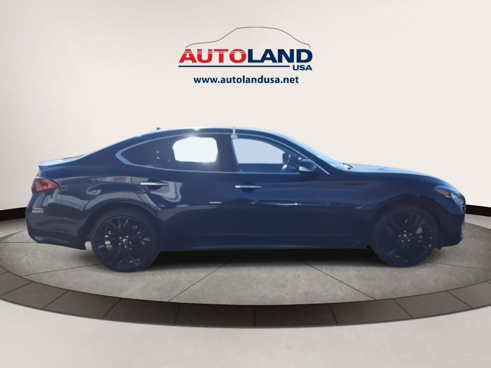 Used 2018 INFINITI Q70 Luxe image 4