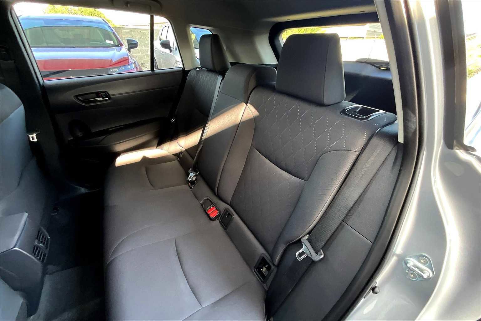 Used 2024 Toyota Corolla Cross LE image 18