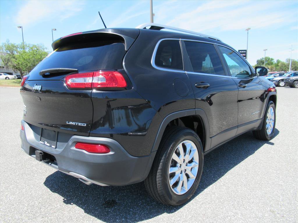 Used 2014 Jeep Cherokee Limited w/ Luxury Group image 7