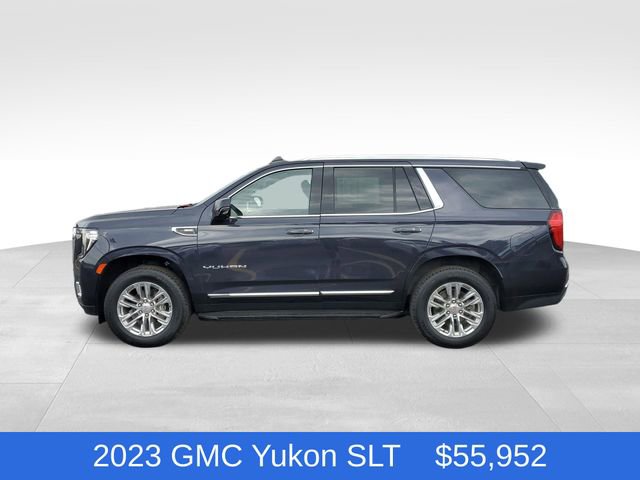 Used 2023 GMC Yukon SLT w/ SLT Luxury Package image 2