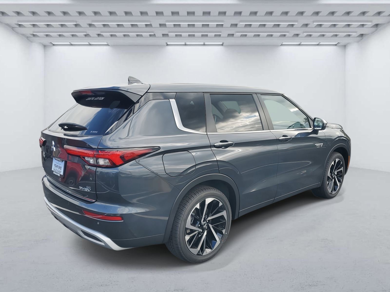 New 2025 Mitsubishi Outlander SE AWD/4WD image 4