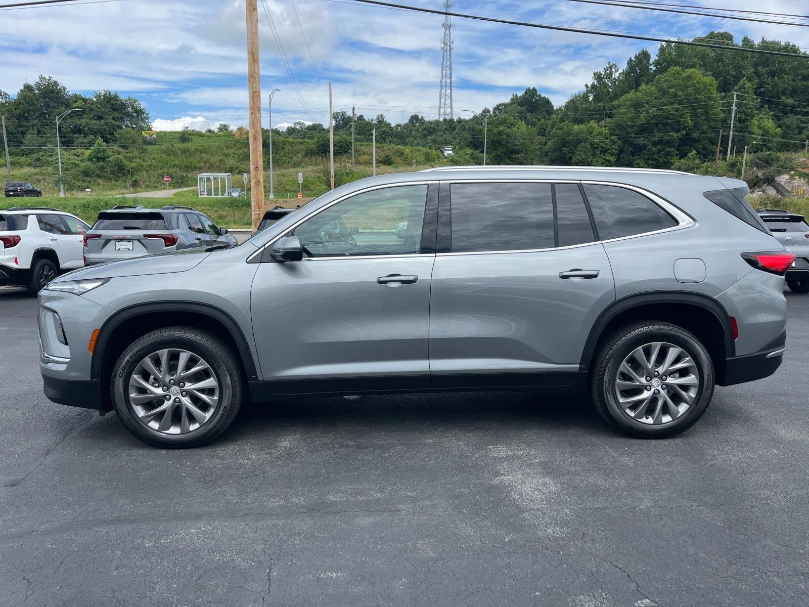 New 2026 Buick Enclave Preferred w/ Power Package image 7