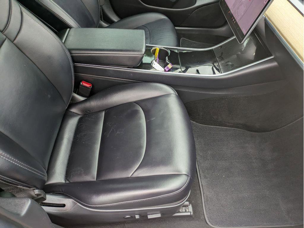 Used 2018 Tesla Model 3 Mid Range image 31