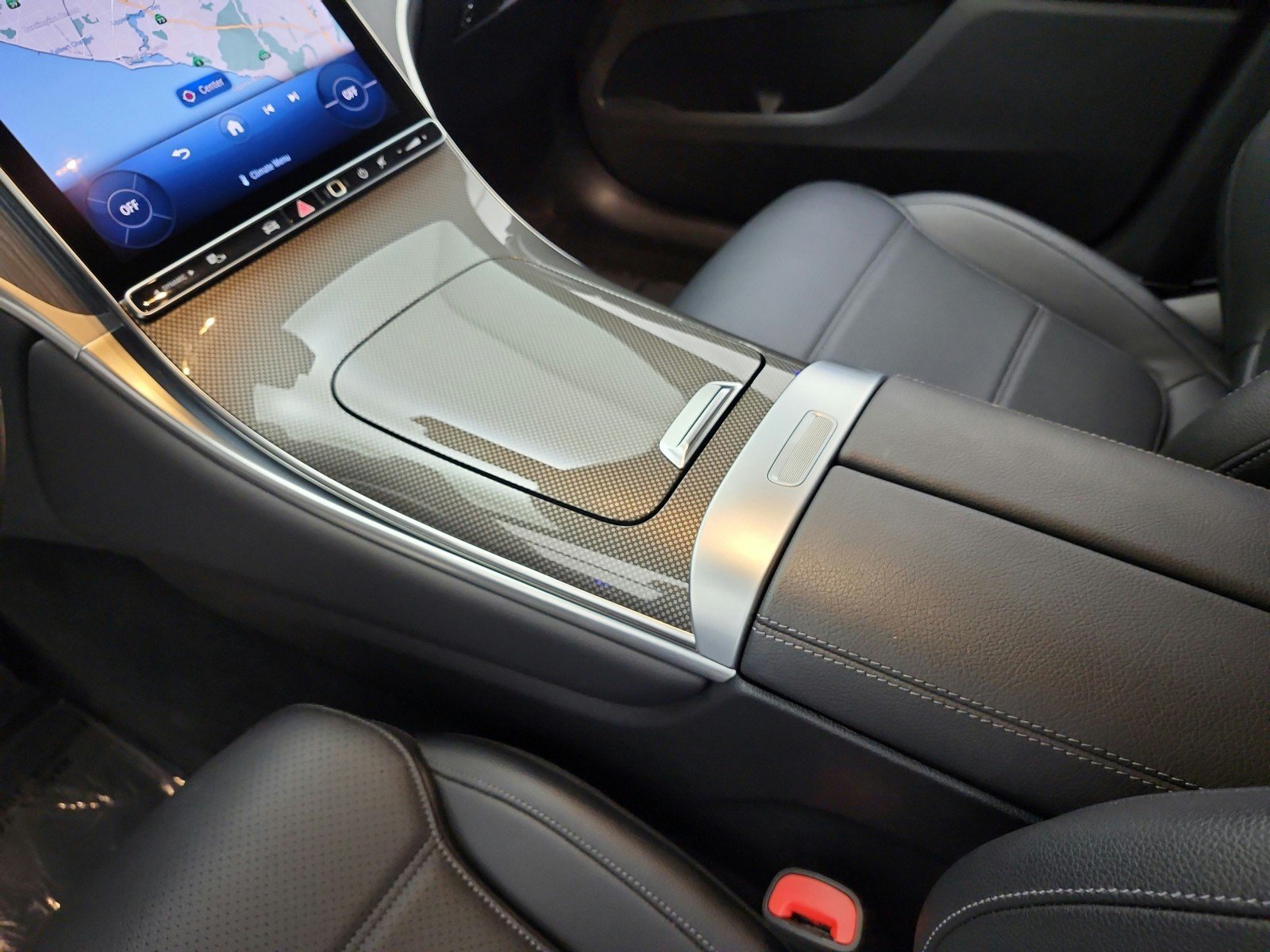 Used 2023 Mercedes-Benz GLC 300 4MATIC image 11