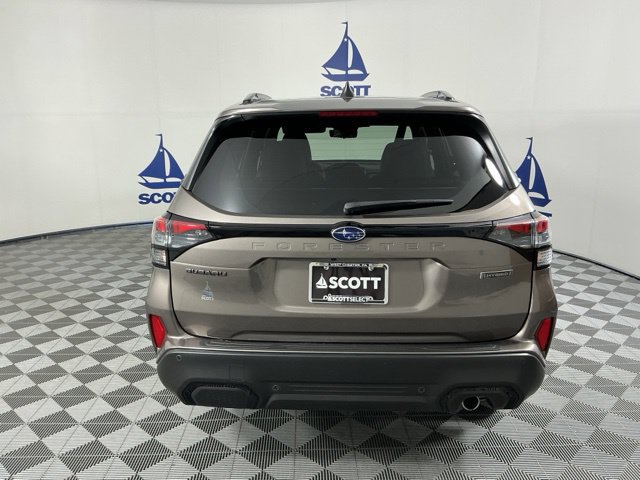 Used 2025 Subaru Forester Touring AWD/4WD image 5