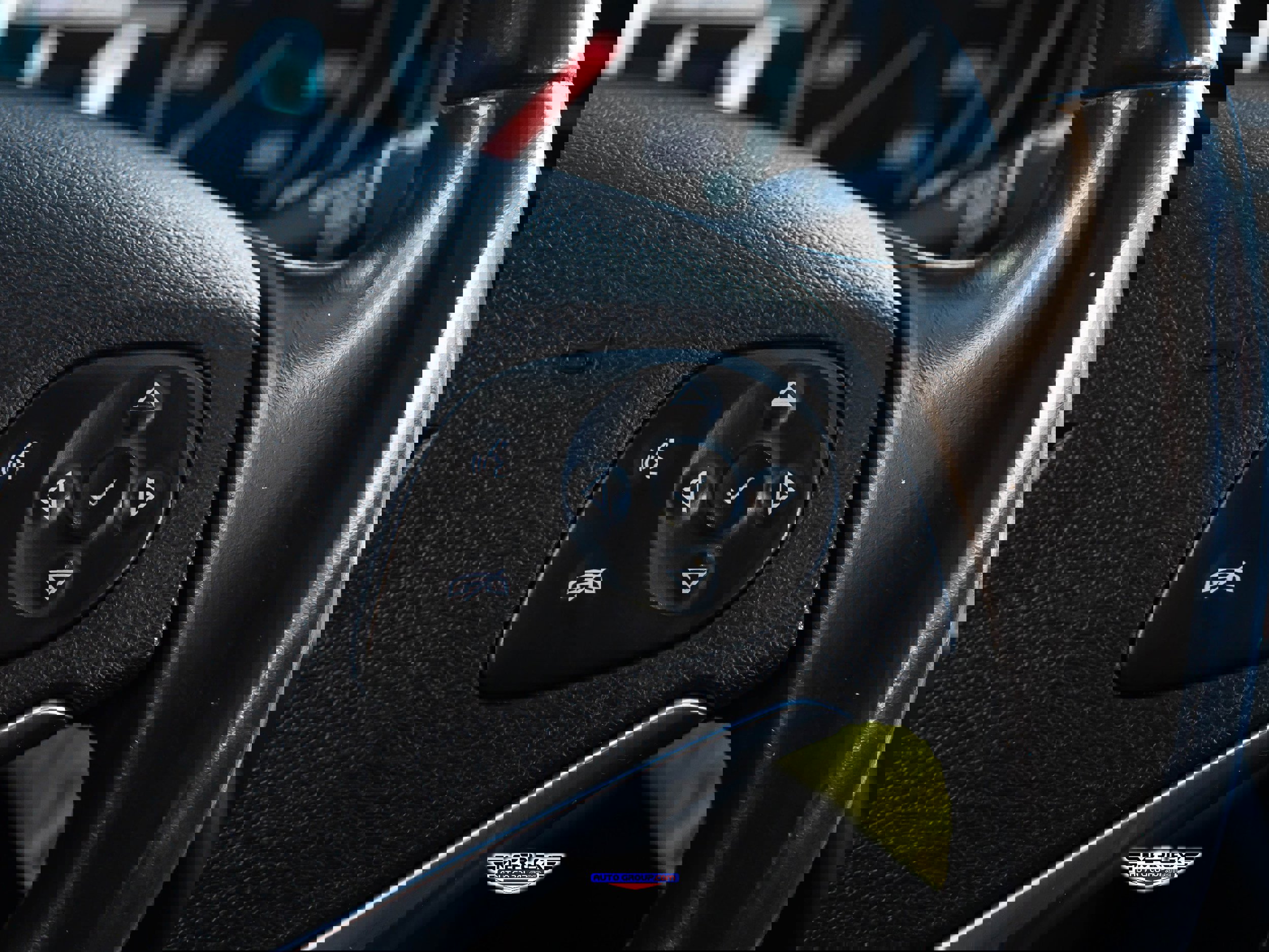 Used 2015 Chevrolet Impala LT w/ Convenience Package image 25